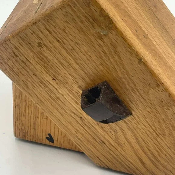 Cutco Oak Wood Knife Block 6 Slot Storage with‎ Built-in Sharpener Made in USA - Picture 8 of 8